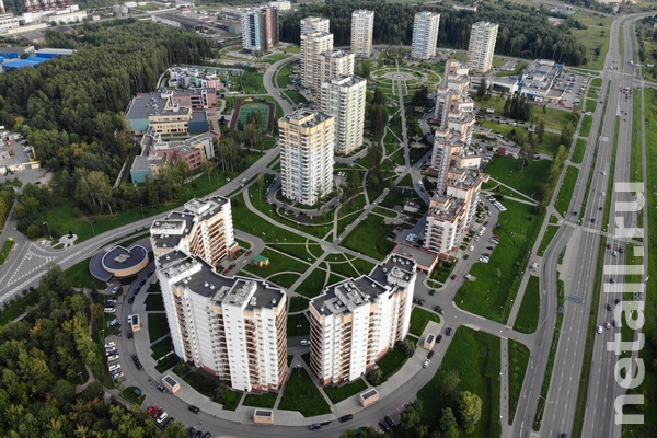 Фитнес территория зеленоград 17 микрорайон. Зеленоград лес. Зеленоград 2023. Красно-белое 23 микрорайон Зеленоград.