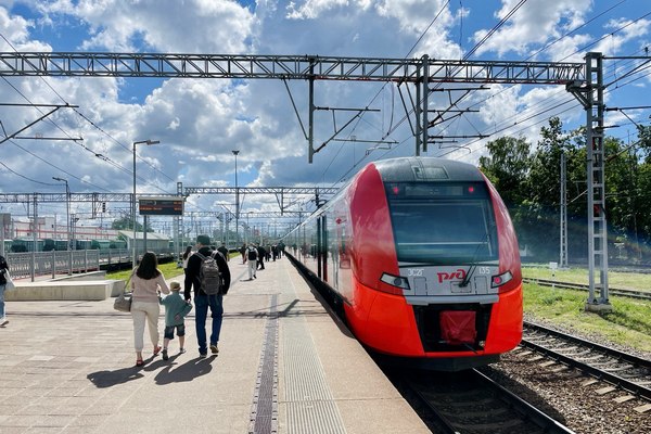 Электрички подсолнечная крюково на завтра