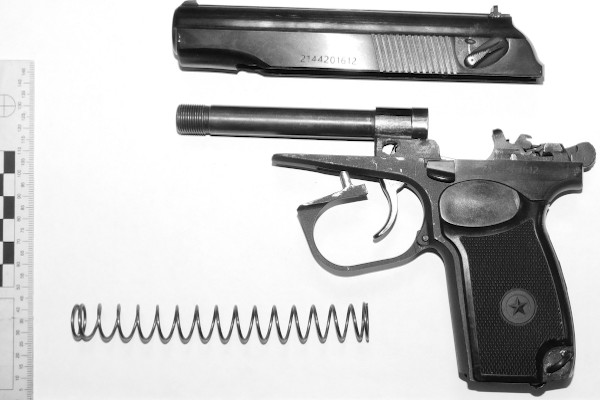 Стоковые фотографии по запросу Старый револьвер